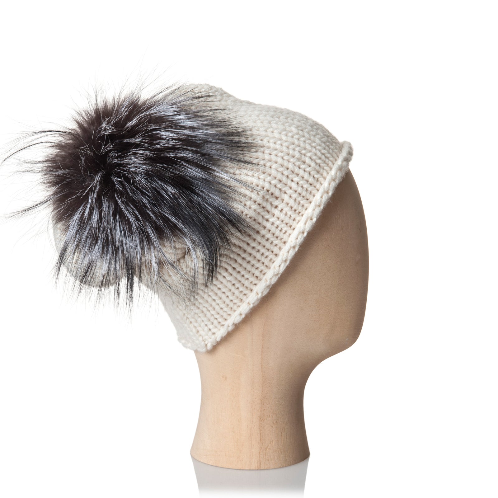 CASHMERE LONG BEANIE WITH POMPON – INVERNI