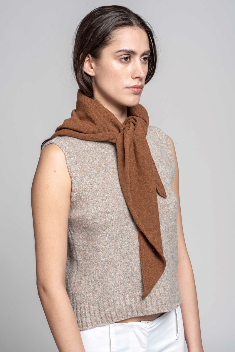 TRIANGLE SCARF
