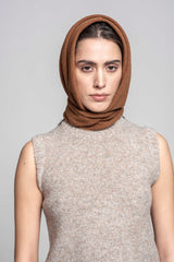 TRIANGLE SCARF