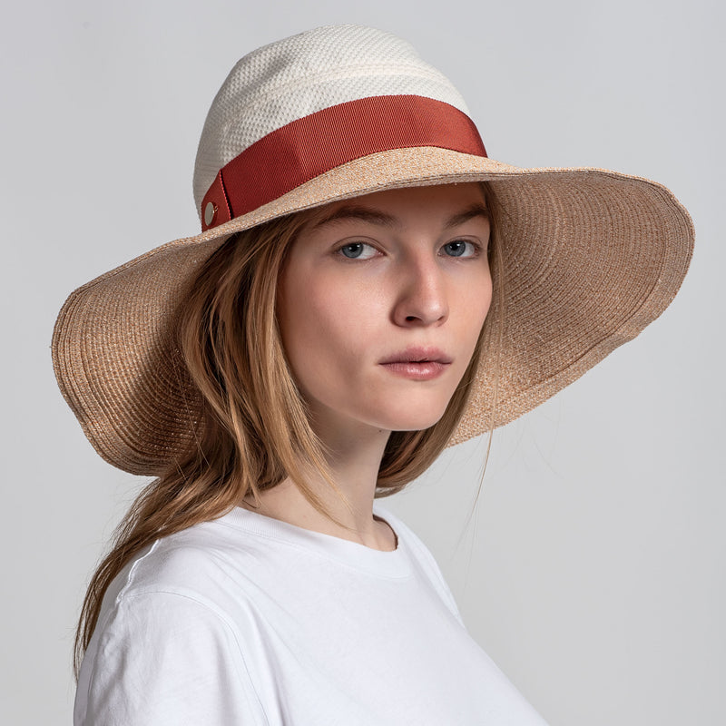 CAPPELLO CLOCHE