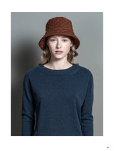 BUCKET HAT